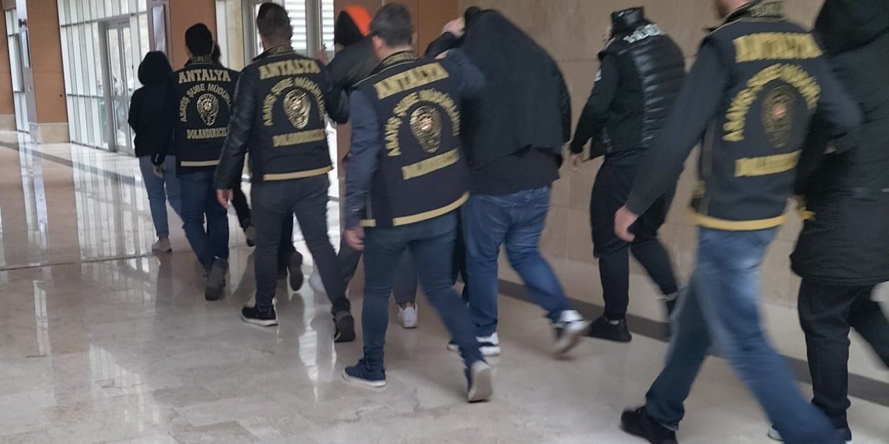 Antalya’da ’dublör’ Kullanarak 50 Milyon Tl’lik Gayrimenkul Dolandırıcılığı