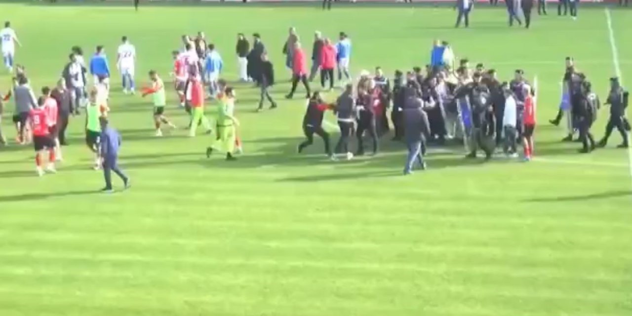 Amatör Küme Play-off Maçının Bitiş Düdüğünde Ortalık Karıştı