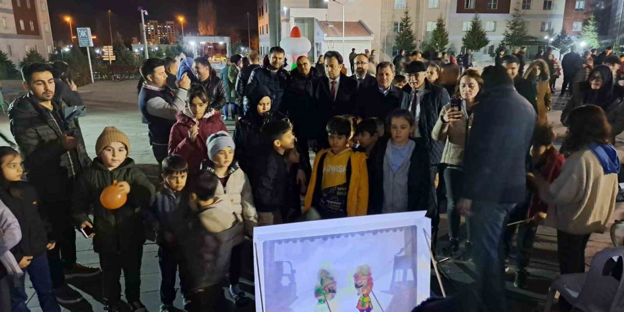 Depremzedeler "ramazan Sokağı"nda Eğlendi