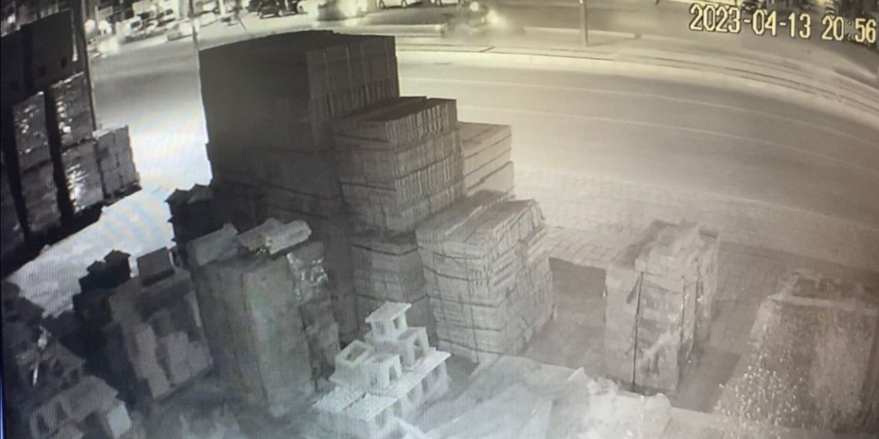 20 Yaşındaki Gencin Hayatını Kaybettiği Feci Kaza Kameraya Yansıdı