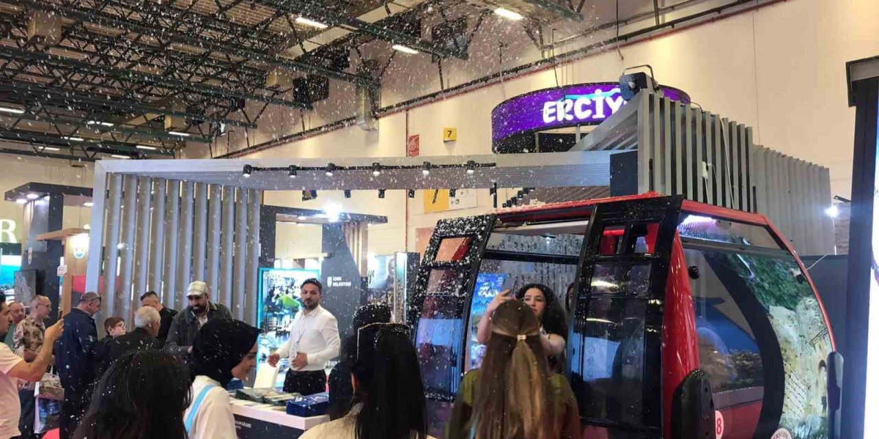 Kayseri Büyükşehir’e Emıtt 2023’te Kış Turizmi Alanında En İyi Stant Dekoru Ödülü