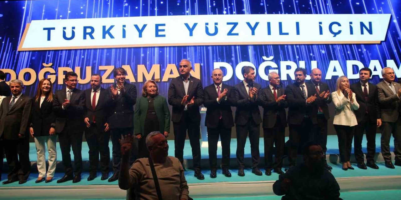 Bakan Çavuşoğlu: "ülkemize Bahar Çoktan Geldi, Artık Yaz Zamanı"
