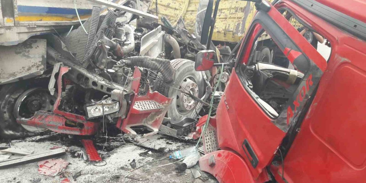 Tarsus’ta Trafik Kazası: 2 Yaralı