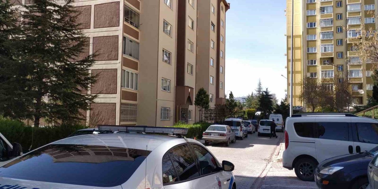 Cinnet Getirerek Karısını Ve Çocuklarını Vuran Emekli Polis Tutuklandı