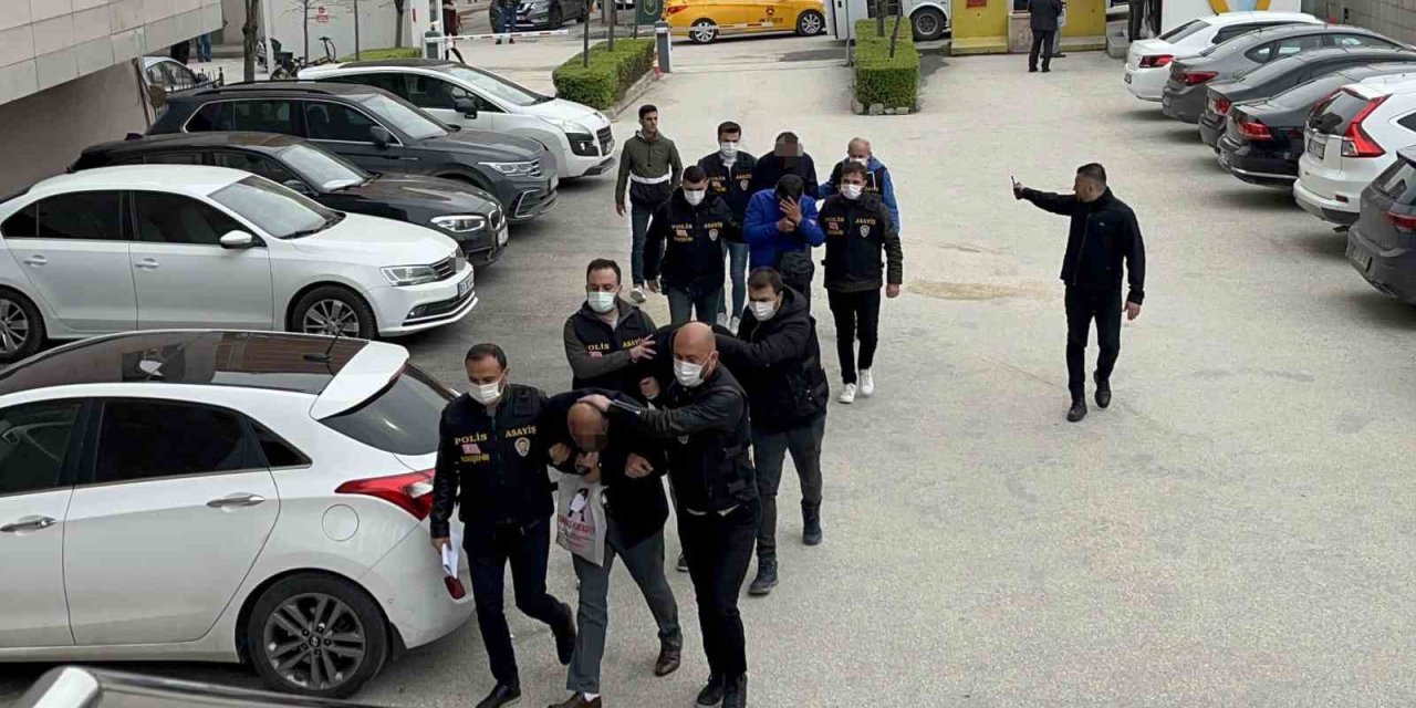 Nitelikli Dolandırıcılık Şüphelisi 4 Kişi Yakalandı