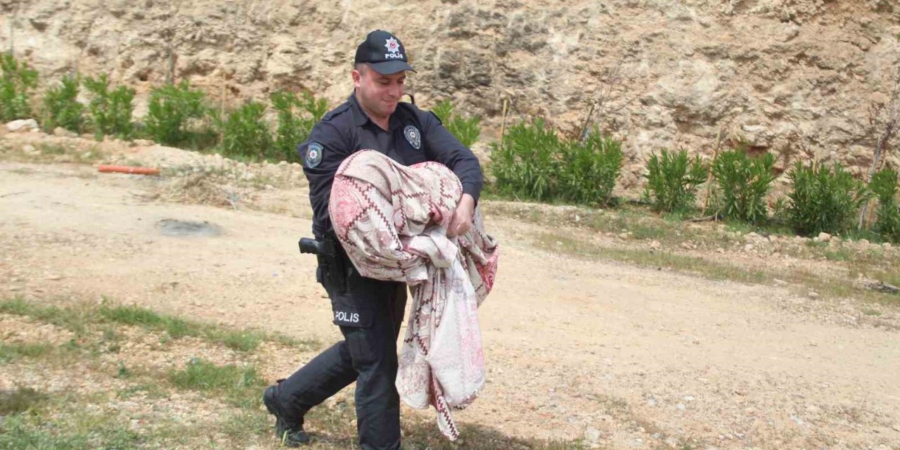 Ceset Diye Geldiler, Beze Sarılı Cansız Manken Çıktı