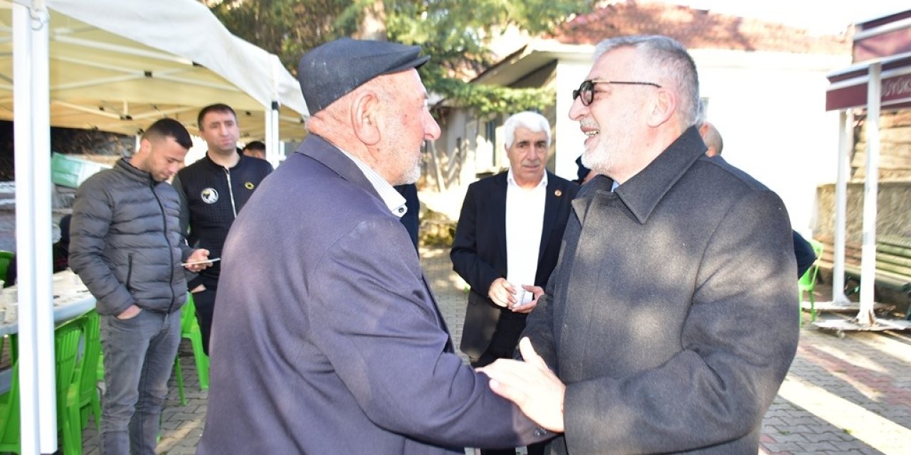 Başkan Bozkurt Vatandaşlarla Bayramlaştı