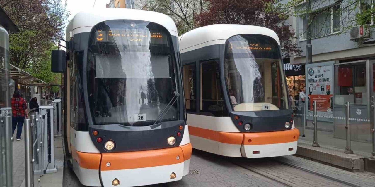 Tramvay Seferleri Durdu, Bayram Ziyaretleri Yarıda Kaldı