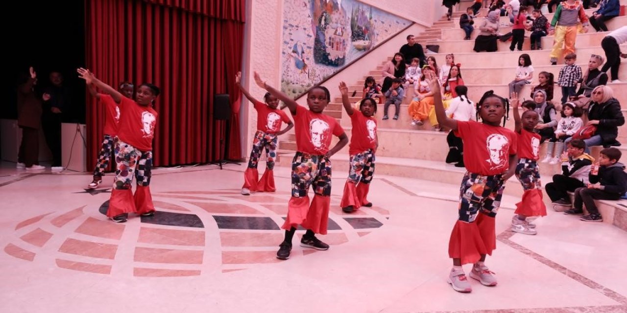 Iı. Geleneksel Dünya Çocukları Şenliği Düzenlendi