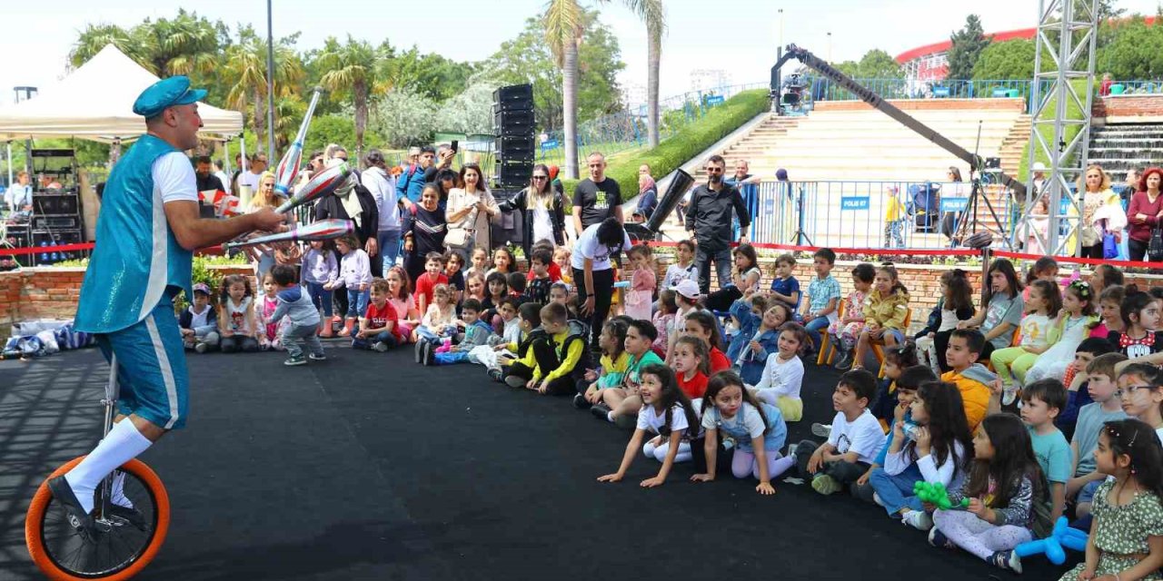 Antalya Büyükşehir Belediyesi’nden 23 Nisan Festivali