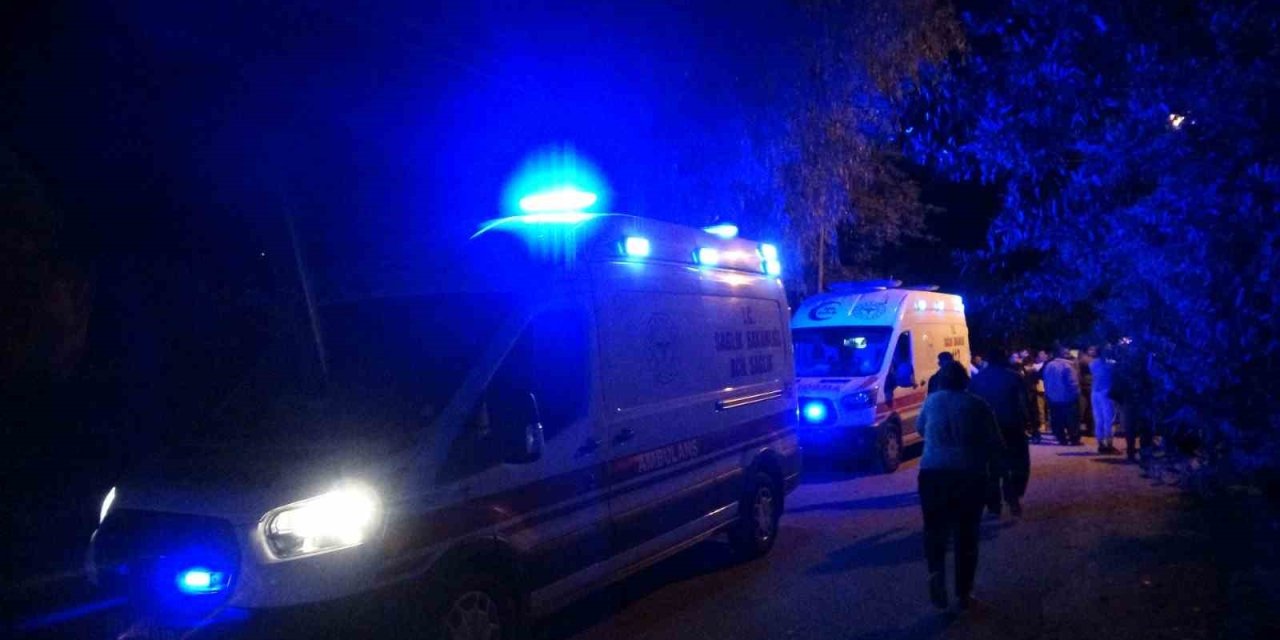 Mersin’de Yangın Faciası: Üçüzlerden 2’si Hayatını Kaybetti