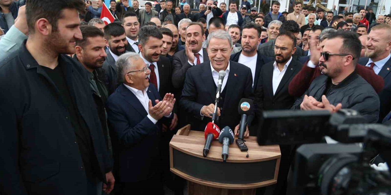 Bakan Akar: "büyük Ve Güçlü Türkiye İçin Hep Beraber Çalışıyoruz"