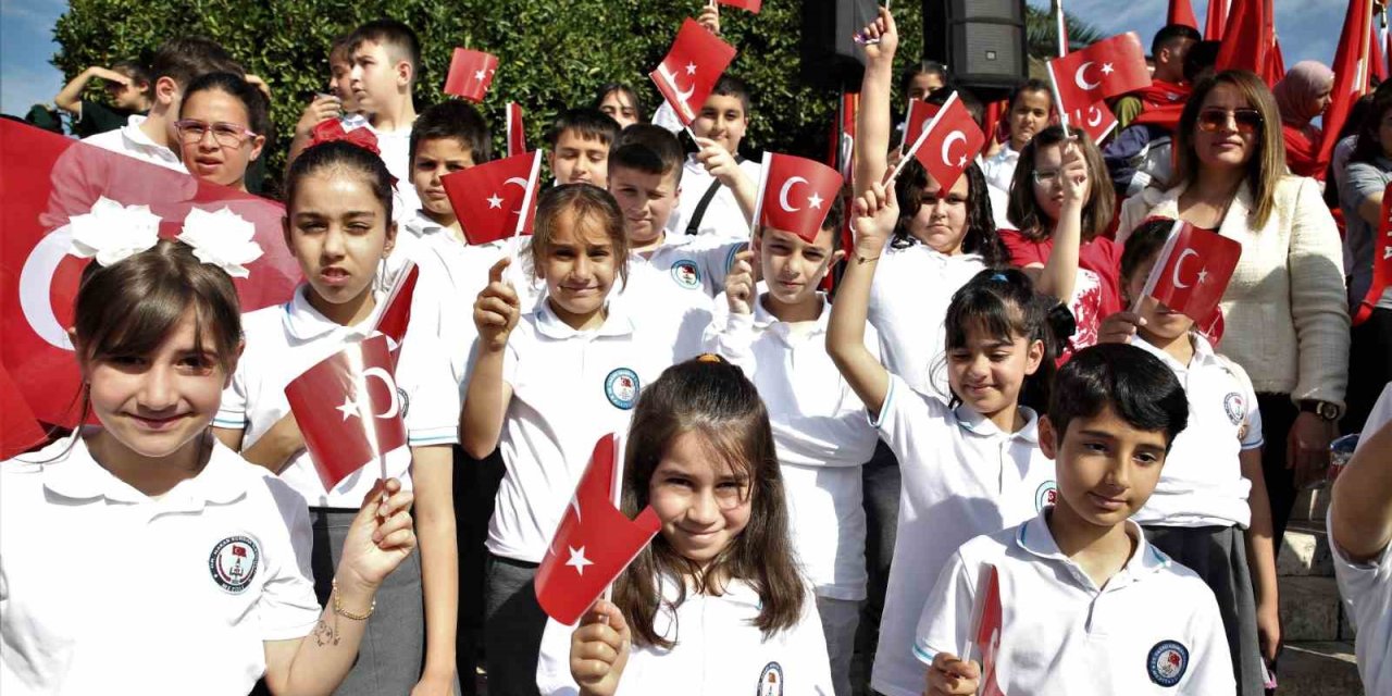 Mersin’de 23 Nisan Coşkuyla Kutlandı