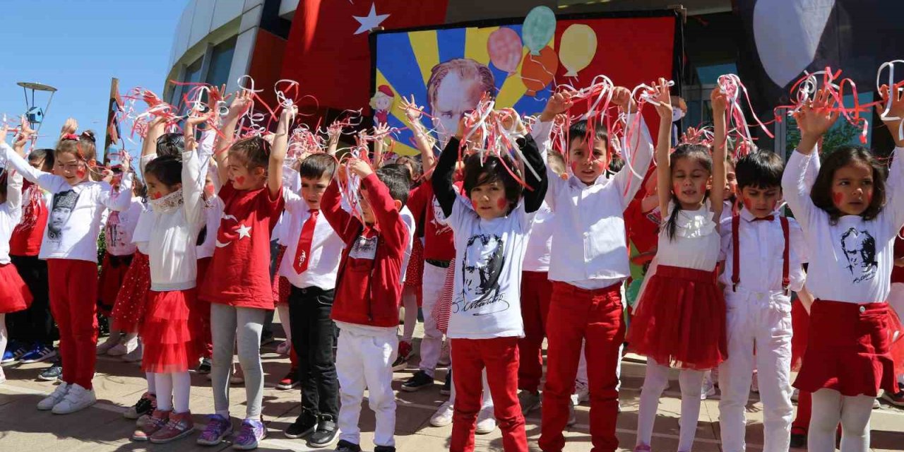 Manavgat’ta 23 Nisan Coşkusu