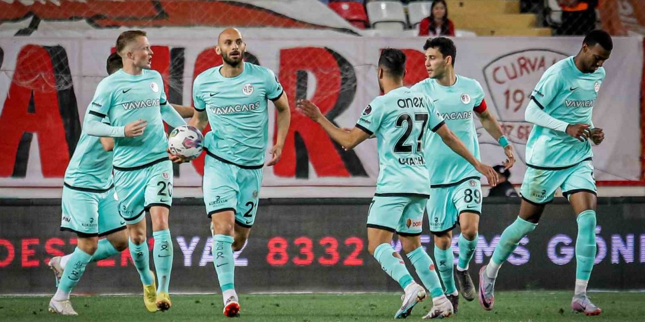 Spor Toto Süper Lig: Fta Antalyaspor: 1 - Sivasspor: 2 (maç Sonucu)
