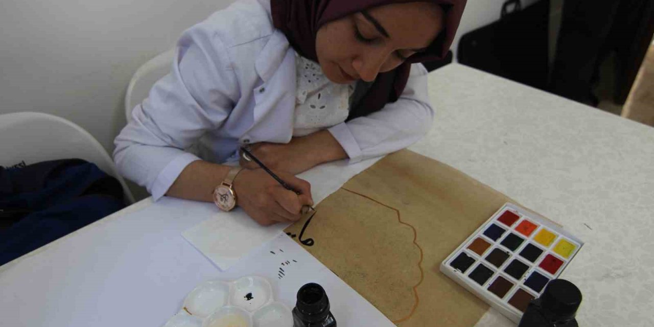 "hüsn-i Hat" Alanya Belediyesi Atölyelerinde Hayat Buluyor
