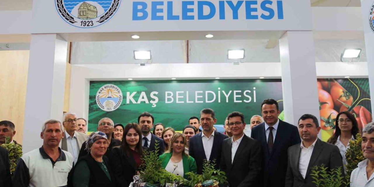 Kaş’ta “2. Tarım, Seracılık, Gıda Ve Tarım Makineleri İhtisas Fuarı” Açıldı