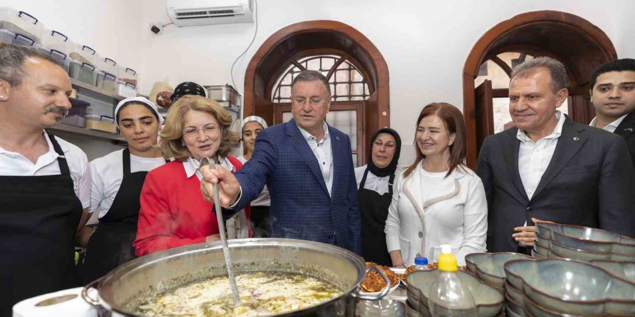 Depremde Yıkılan Hatay Gastronomi Evi, Mersin’de Açıldı