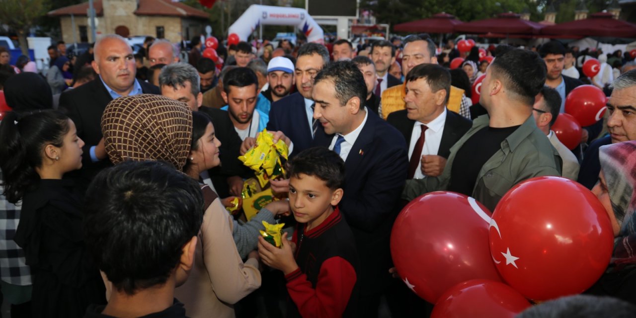 Çocuklar Belediyenin 23 Nisan Şenliğinde Buluştu