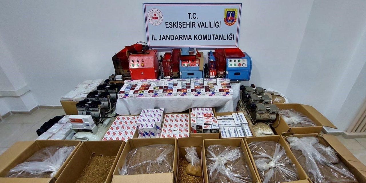 Kaçak Sigara Satan 2 Şüpheli Yakalandı