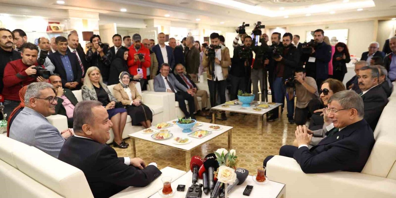 Başkan Böcek’e, Deprem Bölgesi Teşekkürü