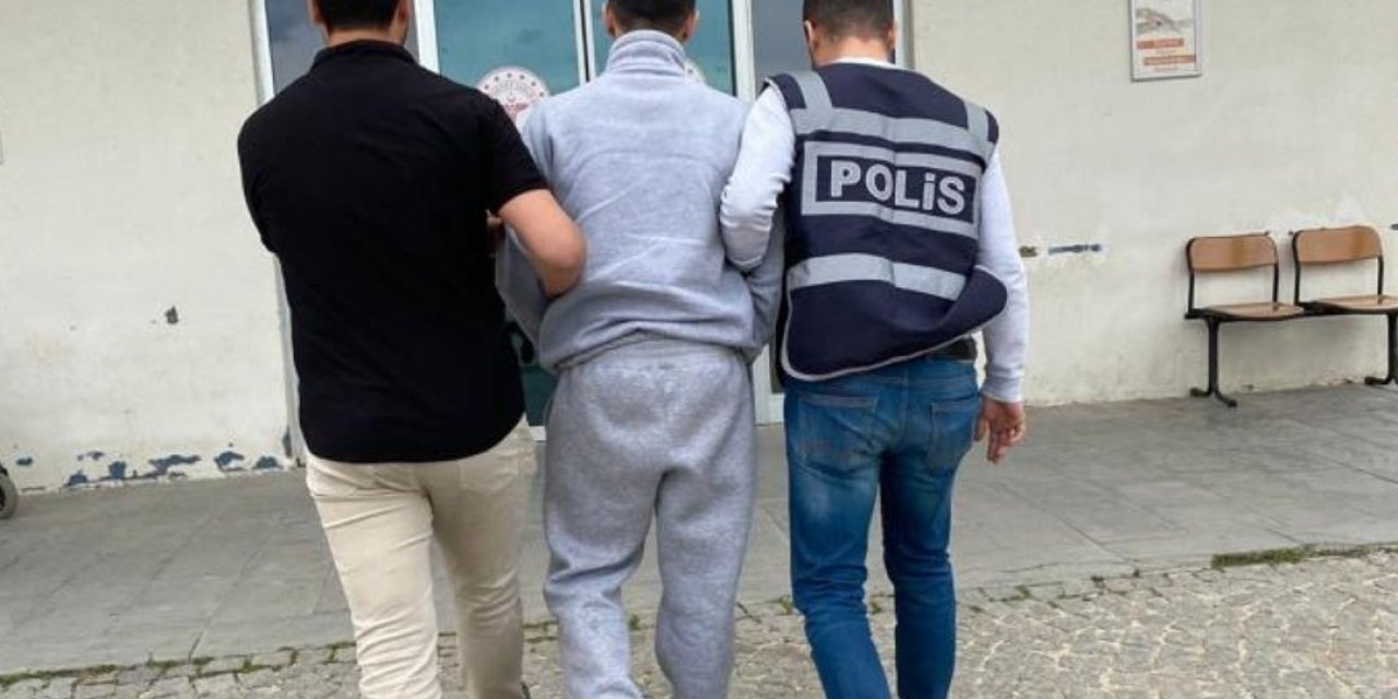 Finike’de 20 Yıl Kesinleşmiş Hapis Cezası Bulunan Firari Yakalandı