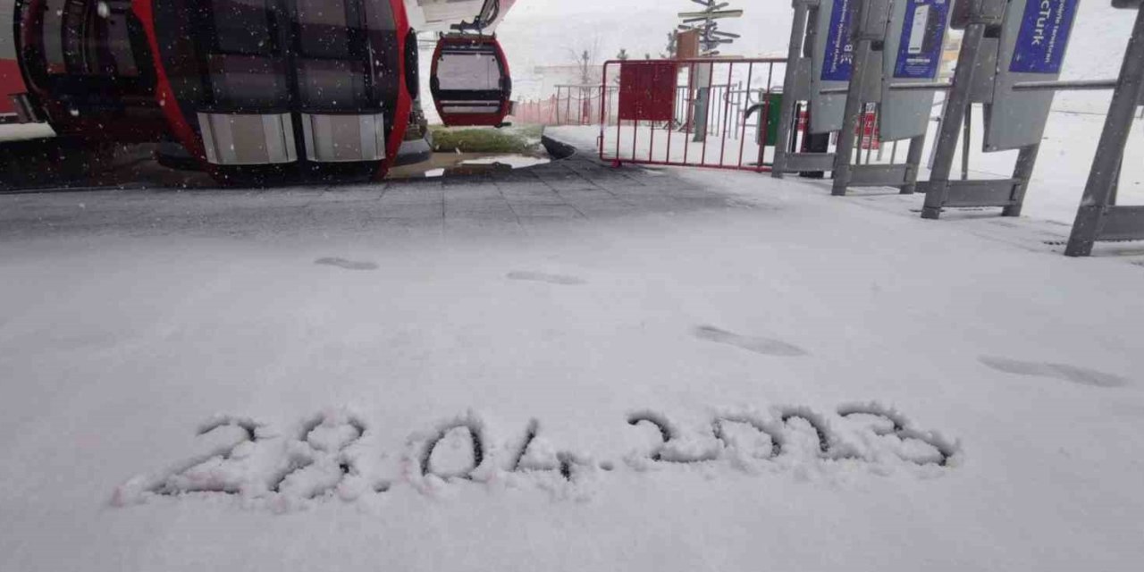 Erciyes’te Kar Sürprizi