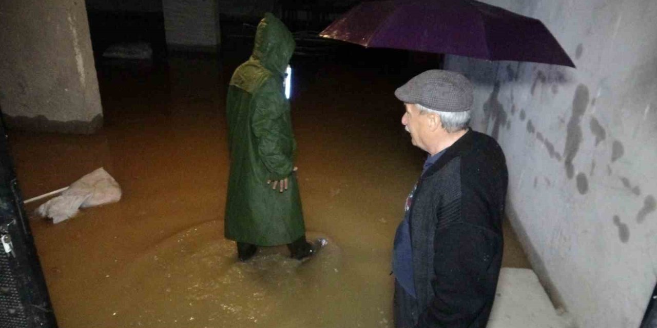 Mersin’i Dolu Ve Sağanak Yağış Vurdu