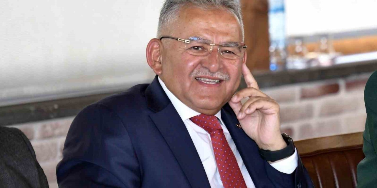 Başkan Büyükkılıç: "hulusi Akar’ın Fotoğrafı Milli Savunma Bakanı Olarak Asıldı"