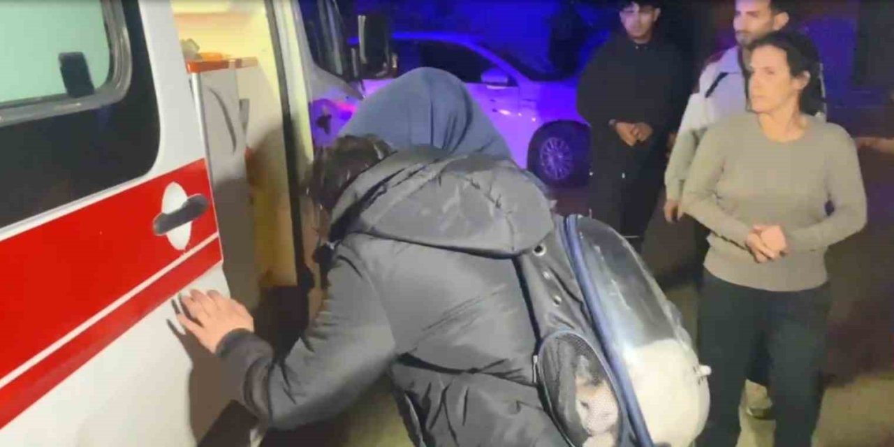 Antalya’da Yangın Paniği: Mahsur Kalan Anne Ve Kızı İtfaiye Kurtardı