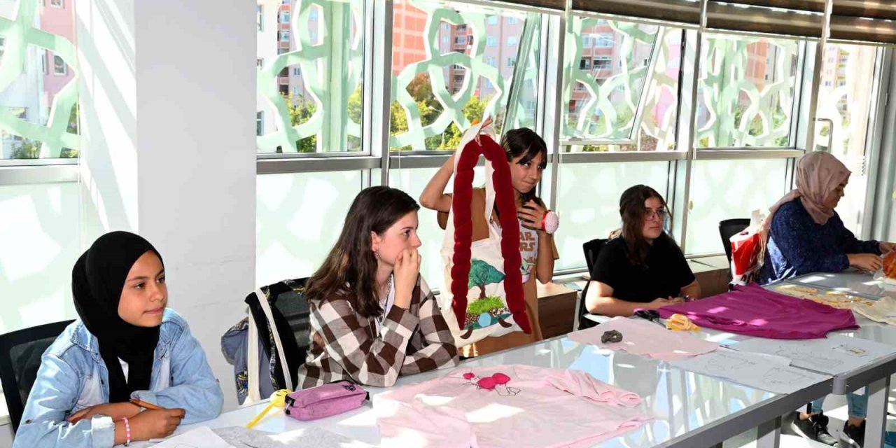 Beyhekim Gelişim Ve Teknoloji Akademisi Geleceğin Donanımlı Bireylerini Yetiştiriyor