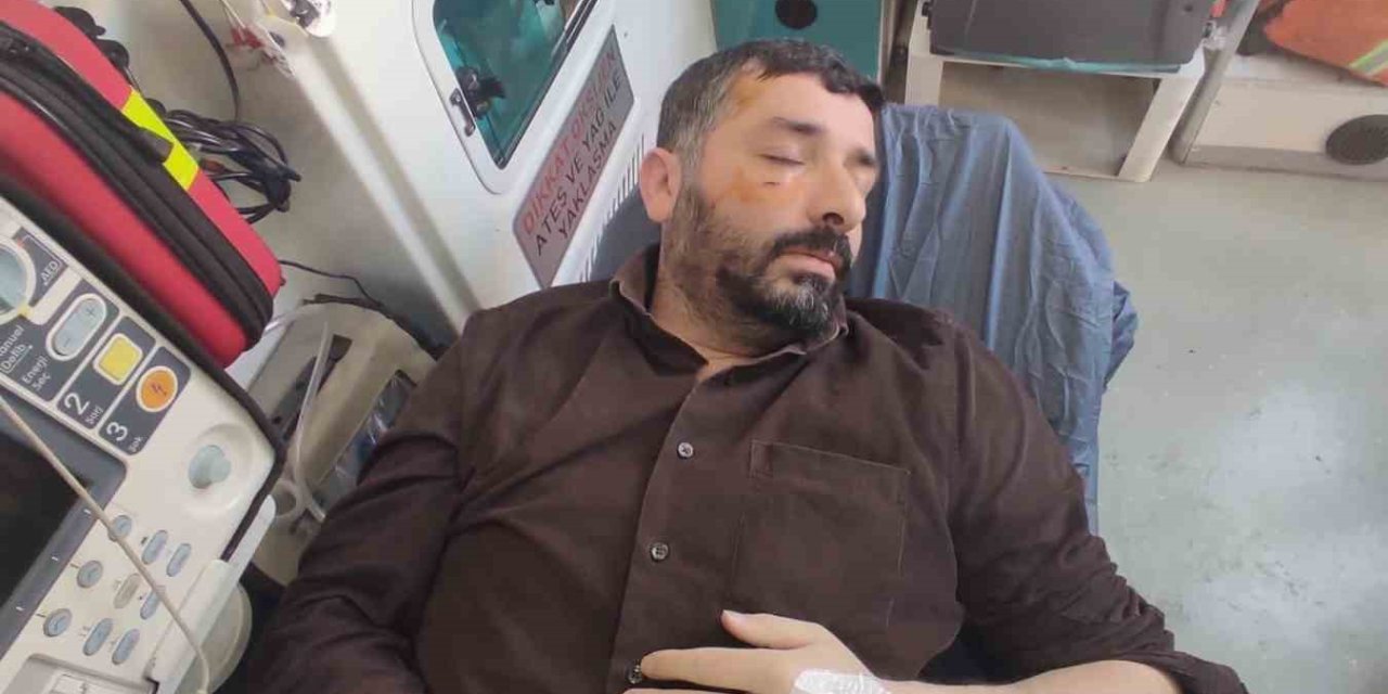 Mersin’de Hdp Taraftarı Hüdapar’lıların Standı Önünde Havaya Ateş Etti