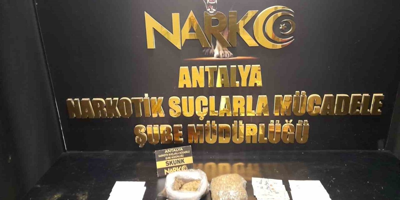 Antalya’da 5 Kilo 272 Gram Esrar, 19 Bin 881 Adet Extacy Hap Ele Geçirildi