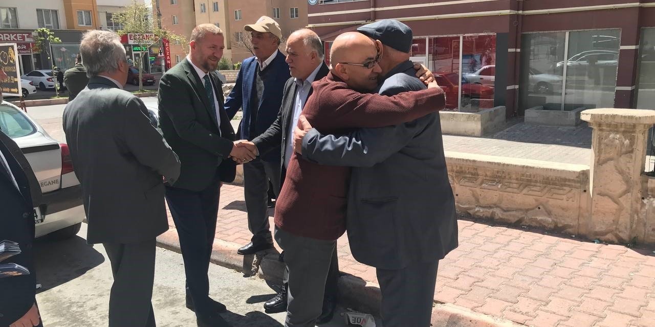 Ak Parti Milletvekili Adayı Çağan Ve Cıngı’dan Esnaf Ziyaretleri