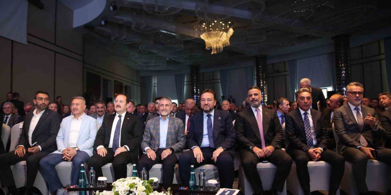 Bakan Nebati: "enflasyonda Kalıcı Düşüşün Sağlanması, Türkiye Yüzyılı’nda Vazgeçilmez Hedefimiz Olacaktır"