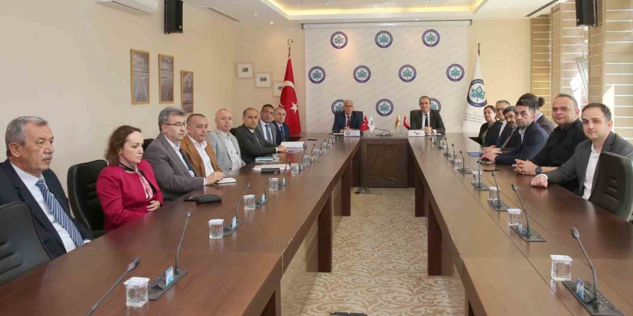 Esogü İle Eti Gıda Sanayi Ve Ticaret A.ş. Arasında İş Birliği Protokolü İmzalandı