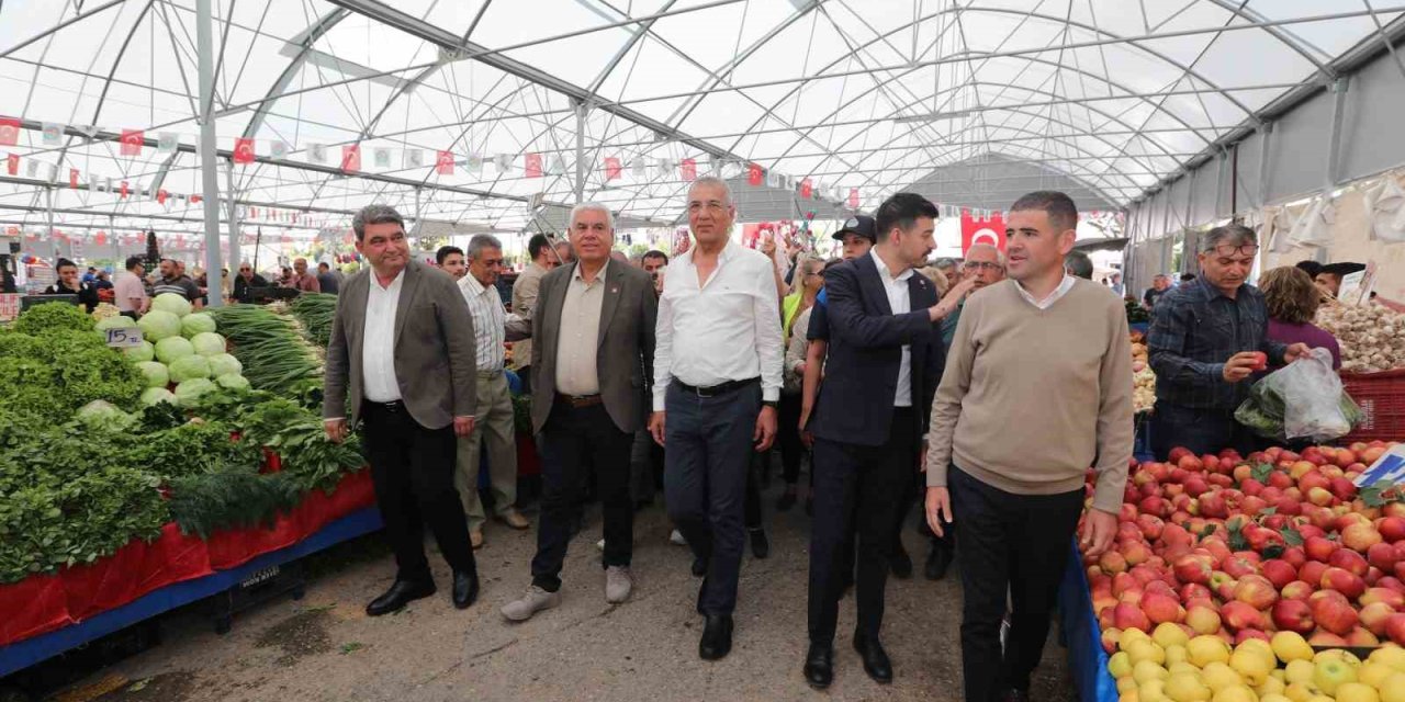 Mezitli Belediyesi Semt Pazarını Yeniledi