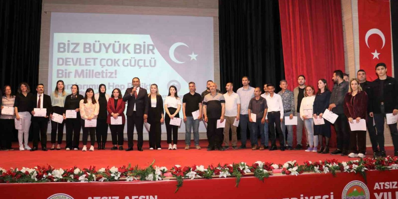 Toroslar’da Depremde Fedakarca Çalışan Personele Teşekkür Belgesi