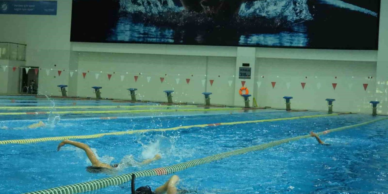 Kepez’in Yüzücüleri Gururlandırdı