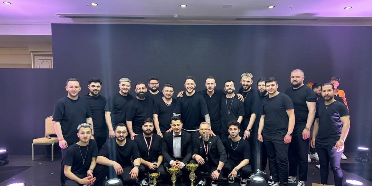 Ünlü Saç Tasarımcısı Hy, Ödüle Doymuyor