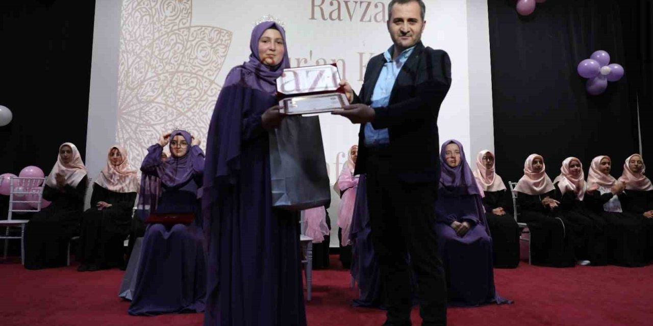 Kur’an-ı Kerim’i Ezberlediler, İcazetlerini Aldılar