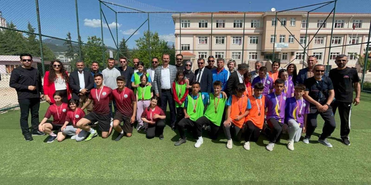 Kumluca’da Down Sendromlular Futbol İl Şampiyonası Yapıldı
