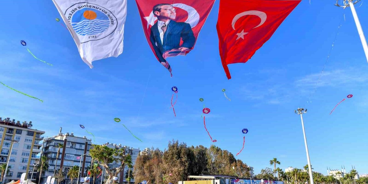 Engelleri Uçuruyoruz Şenliği İle Gökyüzü Rengarenk Oldu