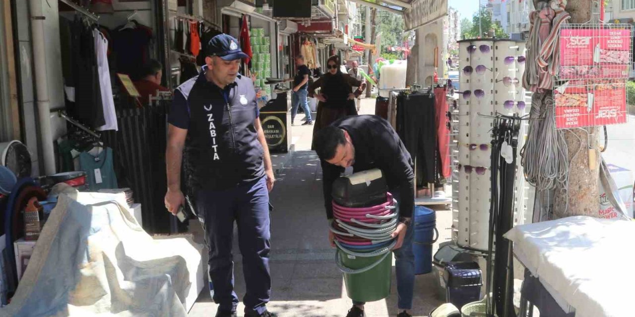 Toroslar Zabıtasından Yol Ve Kaldırım İşgaline Karşı Denetim