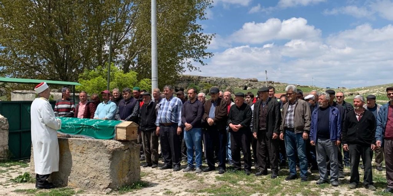 Hesna Nine Elektrikle Sadece 6 Yıl Yaşayabildi