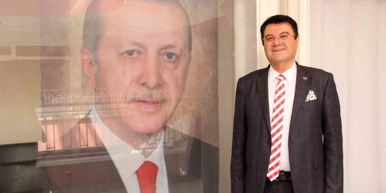 Karaman’da Demokrat Parti’den Cumhurbaşkanı Erdoğan’a Pankartlı Ve Fotoğraflı Destek