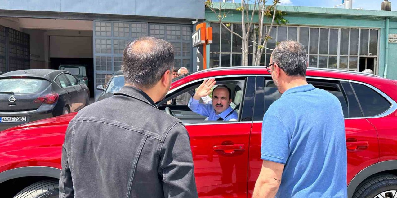 Başkan Altay Esnaf Ve Vatandaşlarla Buluştu