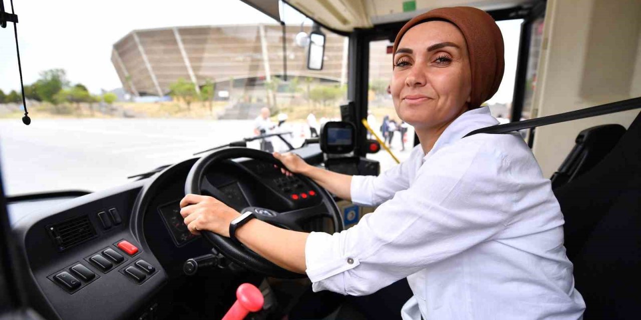 Mersin’de Otobüs Şoförlerine ’ileri Sürüş Teknikleri Eğitimi’