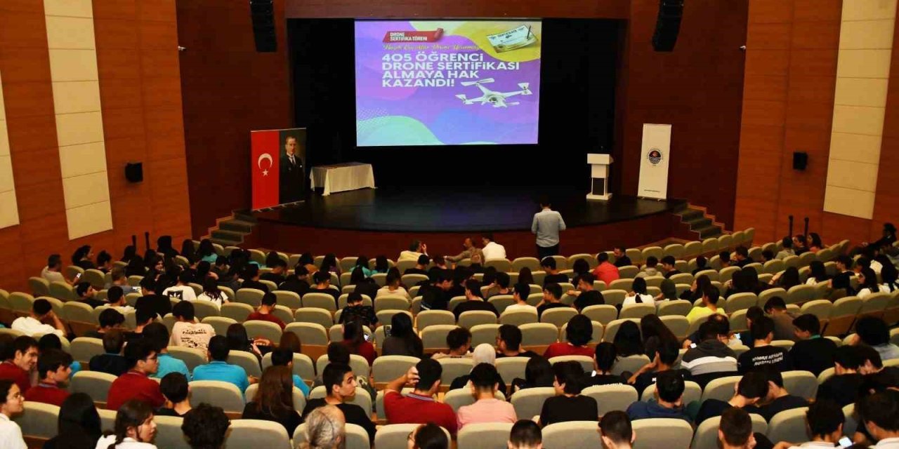 Yenişehir’de Dron Eğitimini Tamamlayan Öğrenciler Sertifikalarını Aldı