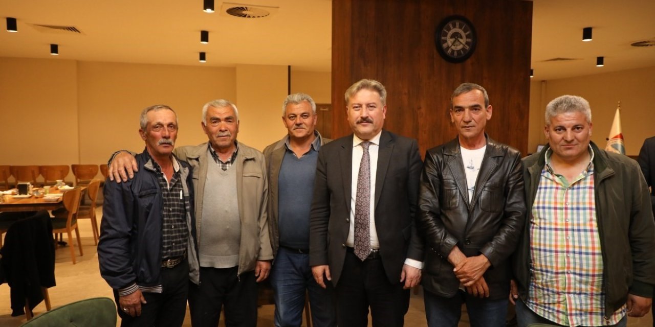 Başkan Palancıoğlu, Emekli Olan Personel Ve Ailesi İle Bir Araya Geldi